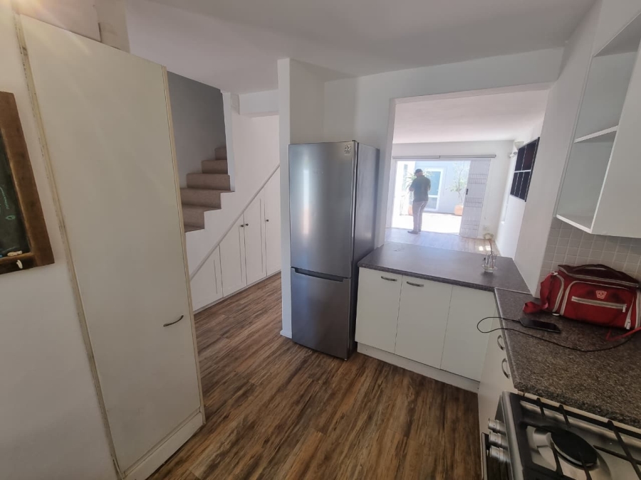 2 Bedroom Property for Sale in Claremont Upper Western Cape